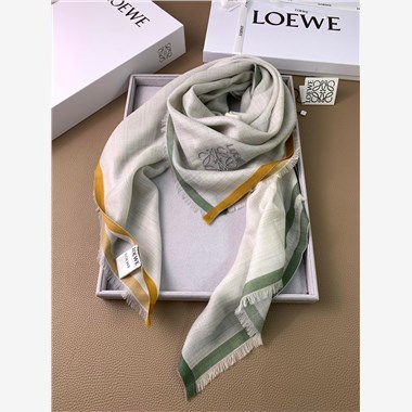 LOEWE  2024秋冬新款時尚圍巾 尺寸：110-110