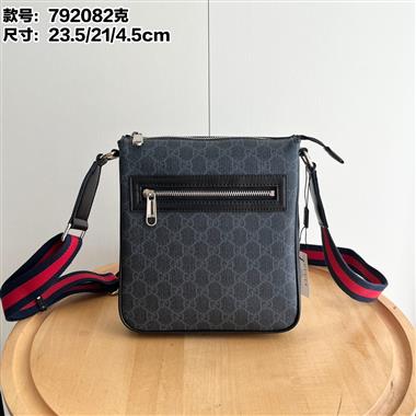 GUCCI    2024新款男生時尚包包 尺寸:23.5*21*4.5CM