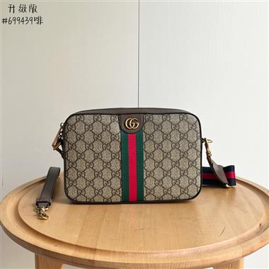 GUCCI    2024新款男生時尚包包 尺寸:23.5*16*4.5CM