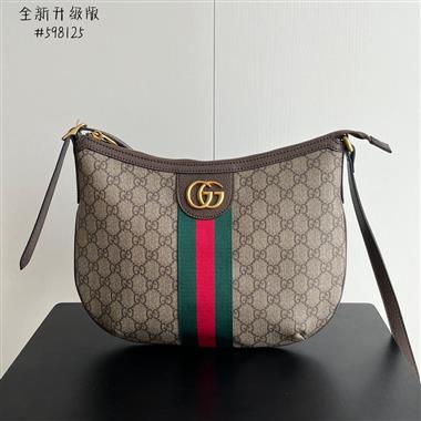 GUCCI    2024新款女生時尚包包 尺寸:30*22*5.5CM