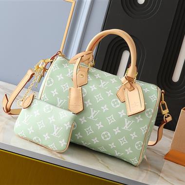 LOUISVUITTON   2024新款l男生時尚包包 尺寸:25*15*15CM