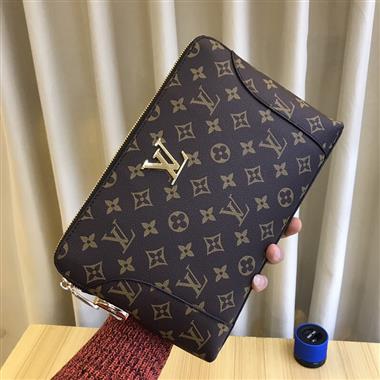 LOUIS VUITTON   2024新款男生時尚包包 尺寸:28*19*3CM