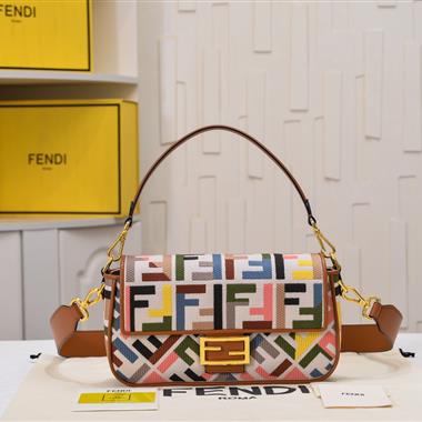 FENDI   2024新款女生時尚包包   尺寸：28*6.5*13.5CM