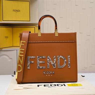 FENDI   2024新款女生時尚包包 尺寸:35x17x31CM