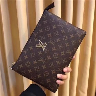 LOUIS VUITTON   2024新款男生時尚包包 尺寸:28*19*4CM