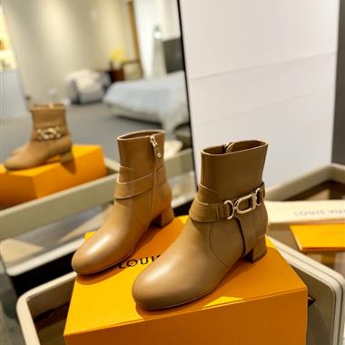 Louis Vuitton  2024新款女生休閒時尚鞋子