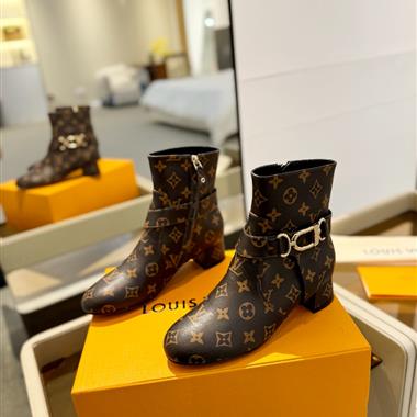 Louis Vuitton  2024新款女生休閒時尚鞋子