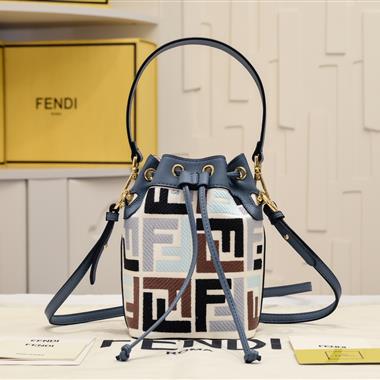 FENDI   2024新款女生時尚包包   