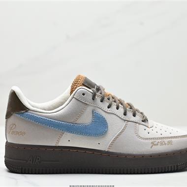 NIKE AIR FORCE 1‘07