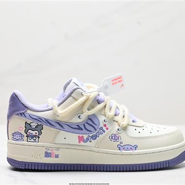 NIKE AIR FORCE 1'07