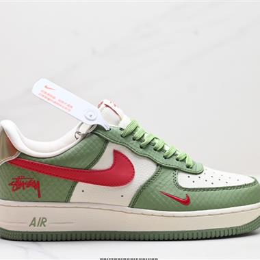 NIKE AIR FORCE 1'07