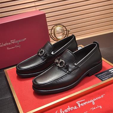 Ferragamo   2024新款男生休閒時尚鞋子