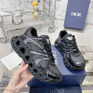 DIOR   2024新款男生休閒時尚鞋子