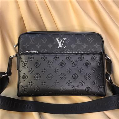 LOUIS VUITTON   2025新款男生時尚包包  尺寸：25*28*5CM