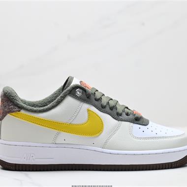 NIKE AIR FORCE 1‘07