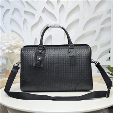 BOTTEGA VENETA   2025新款男生時尚包包 尺寸：46*32*25CM