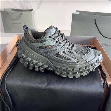 Balenciaga   2025新款男生休閒時尚鞋子