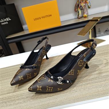 Louis Vuitton   2025新款女生休閒時尚鞋子
