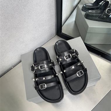 Balenciaga   2025新款女生休閒時尚鞋子