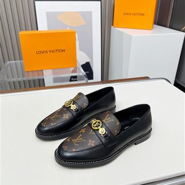 Louis Vuitton   2025新款女生休閒時尚鞋子