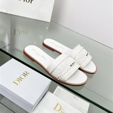 DIOR   2025新款女生休閒時尚鞋子