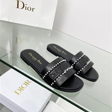 DIOR   2025新款女生休閒時尚鞋子