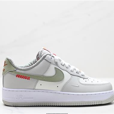 NIKE AIR FORCE 1‘07 LV8