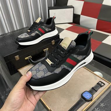 GUCCI    2025新款男生休閒時尚鞋子