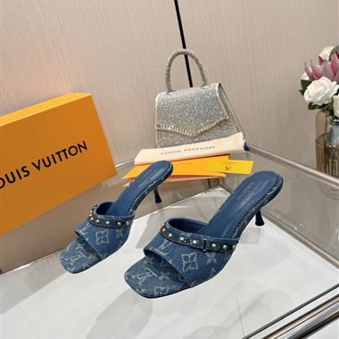 Louis Vuitton   2025新款女生休閒時尚鞋子