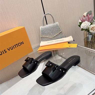 Louis Vuitton   2025新款女生休閒時尚鞋子