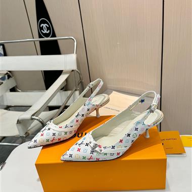 Louis Vuitton   2025新款女生休閒時尚鞋子