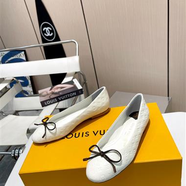 Louis Vuitton   2025新款女生休閒時尚鞋子