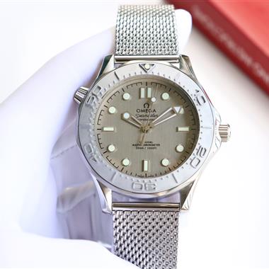 OMEGA   2025新款時尚休閒手錶 尺寸：42MM