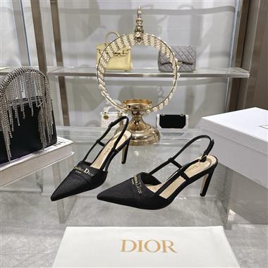 DIOR   2025新款女生休閒時尚鞋子