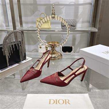 DIOR   2025新款女生休閒時尚鞋子