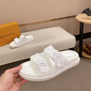 Louis Vuitton    2025新款男生休閒時尚鞋子