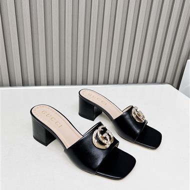 GUCCI    2025新款女生休閒時尚鞋子