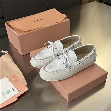 MIUMIU    2025新款女生休閒時尚鞋子