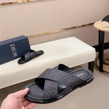 DIOR    2025新款男生休閒時尚鞋子