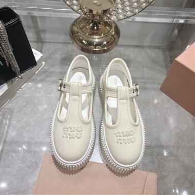 MIUMIU   2025新款女生休閒時尚鞋子