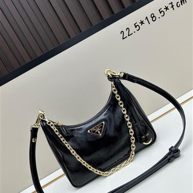 PRADA   2025新款女生時尚包包 尺寸：22.5*18.5*7CM