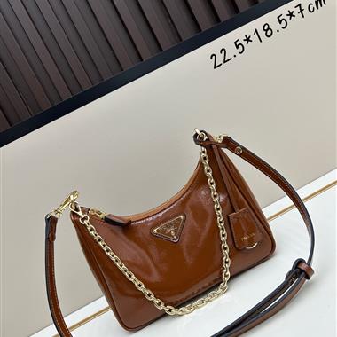 PRADA   2025新款女生時尚包包 尺寸：22.5*18.5*7CM