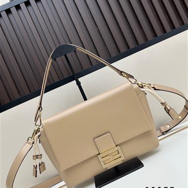 FENDI  2025新款女生時尚包包 尺寸：26.5*18*8.5CM