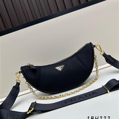 PRADA   2025新款女生時尚包包  尺寸：30*13.5*6CM