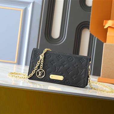 LOUIS VUITTON    2025新款女生時尚包包  尺寸：22*15*5.5CM