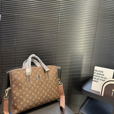 LOUIS VUITTON   2025新款男生時尚包包  尺寸：37*28CM