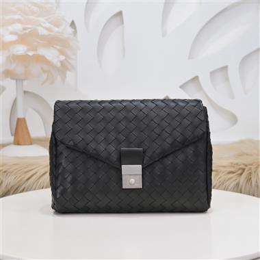 BOTTEGA VENETA    2025新款男生時尚包包  尺寸：28*21*6CM