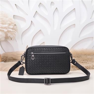 BOTTEGA VENETA    2025新款男生時尚包包  尺寸：28*17*7CM