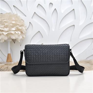 BOTTEGA VENETA    2025新款男生時尚包包  尺寸：28*18*6CM