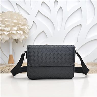 BOTTEGA VENETA    2025新款男生時尚包包  尺寸：28*18*6CM